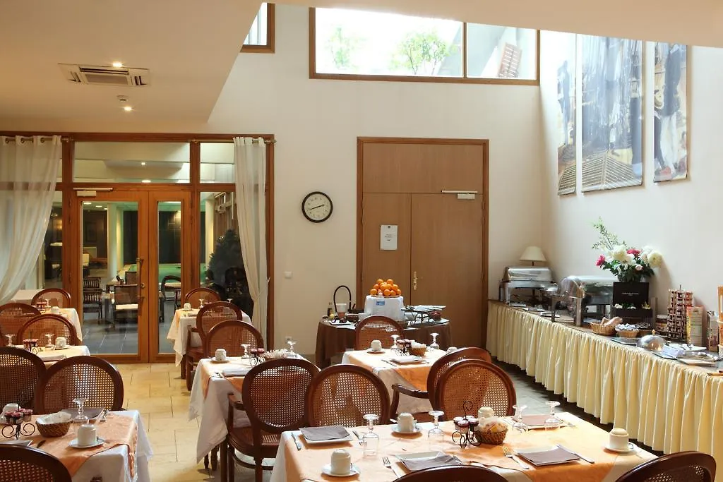 阿米拉尔酒店 酒店 4*