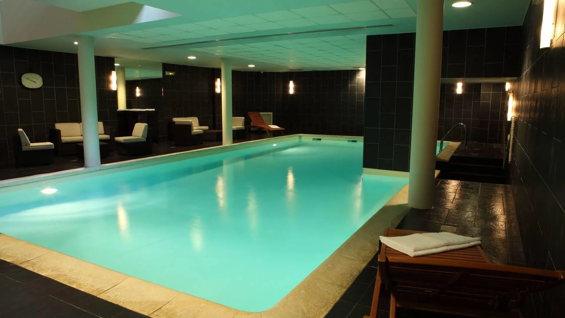 Amiral Hotel